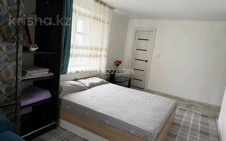 1-бөлмелі пәтер · 30 м² · 3/4 қабат, Аймаутова 147 — Район Ж/Д Вокзала, бағасы: 9 000 ₸ в Семее — фото 8