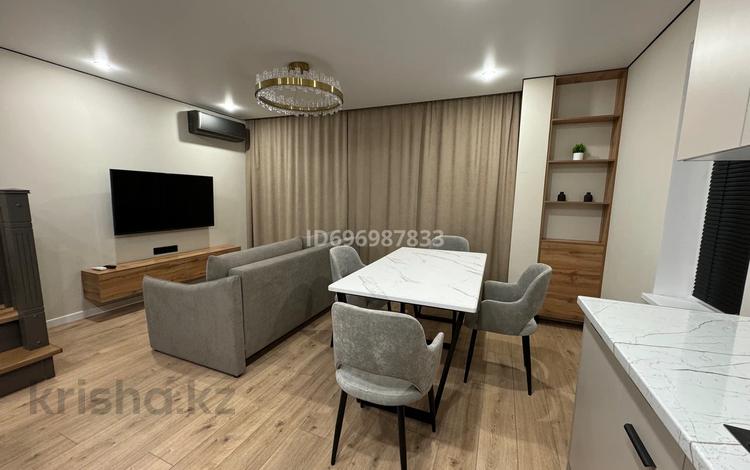 3-комнатная квартира · 67 м² · 3/4 этаж, мкр Хан Тенгри, Кенесары хана 85 за 600 000 ₸ в Алматы, Бостандыкский р-н — фото 2