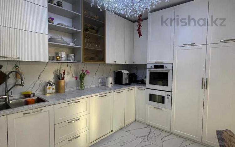 3-комнатная квартира · 120 м² · 4/15 этаж, Сатпаева 9б за 120 млн ₸ в Алматы, Бостандыкский р-н — фото 2