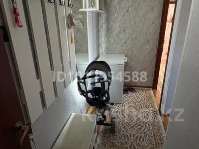 3-бөлмелі пәтер · 49 м² · 2/5 қабат, Майкудук, 15й микрорайон, бағасы: 11.5 млн ₸ в Караганде, Алихана Бокейханова р-н