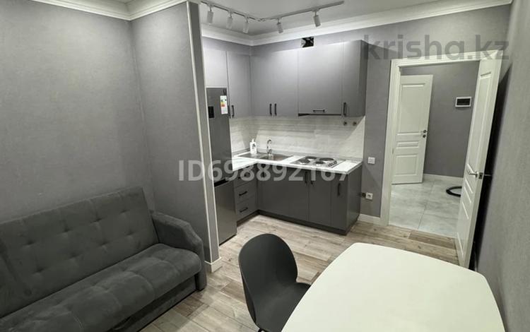 2-бөлмелі пәтер · 48 м² · 7/10 қабат ай сайын, Толе би 285/8 к6, бағасы: 270 000 〒 в Алматы, Ауэзовский р-н — фото 2