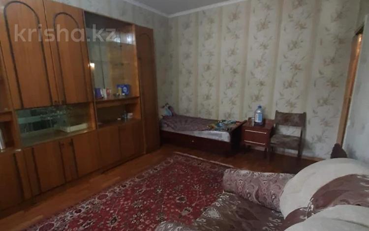1-бөлмелі пәтер · 40 м² · 2/9 қабат, Тастақ-3 ш/а., Каримова 87 — Район базара Тастак, бағасы: 220 000 ₸ в Алматы, Алмалинский р-н — фото 2