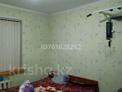 2-бөлмелі пәтер · 77 м² · 4/5 қабат, Сейфуллин 112/8, бағасы: 13.5 млн 〒 в Кентау