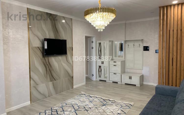 2-бөлмелі пәтер · 70 м² · 9/16 қабат, Туркестан 28/3, бағасы: 380 000 ₸ в Астане, Есильский р-н — фото 4