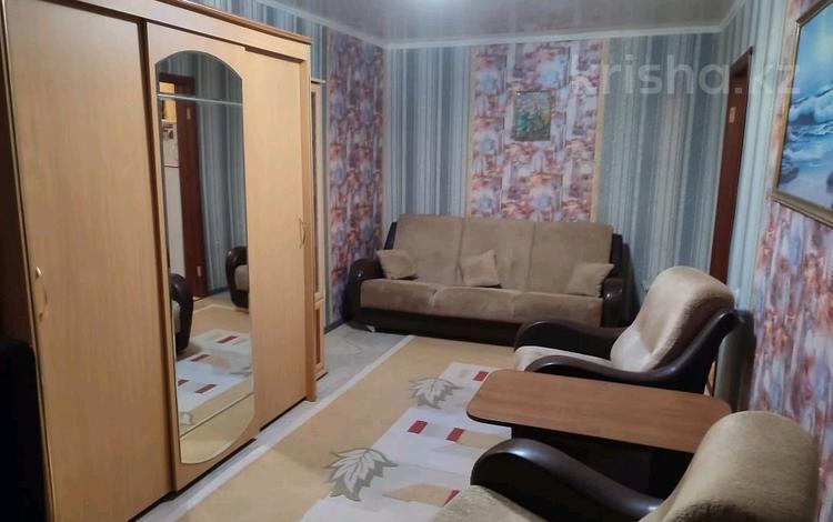 1-комнатная квартира · 33 м², Ауэзова — Бумер за 130 000 ₸ в Петропавловске — фото 2