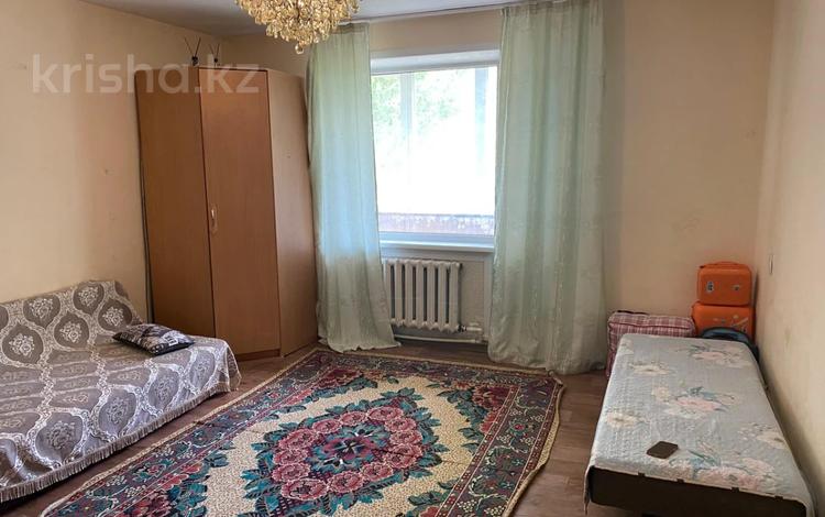 1-комнатная квартира · 35 м² · 5/5 этаж, мкр Юго-Восток, Мкр Степной 3 4 за 13.5 млн ₸ в Караганде, Казыбек би р-н — фото 2
