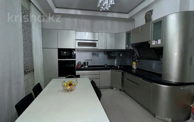 3-бөлмелі пәтер · 115 м² · 4/10 қабат, Сарайшык 36, бағасы: 69.8 млн ₸ в Астане, Есильский р-н — фото 2