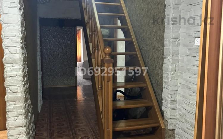 4-бөлмелі пәтер · 150 м² · 6 қабат, мкр 4, Мкр. 4 31, бағасы: 200 000 ₸ в Уральске — фото 2
