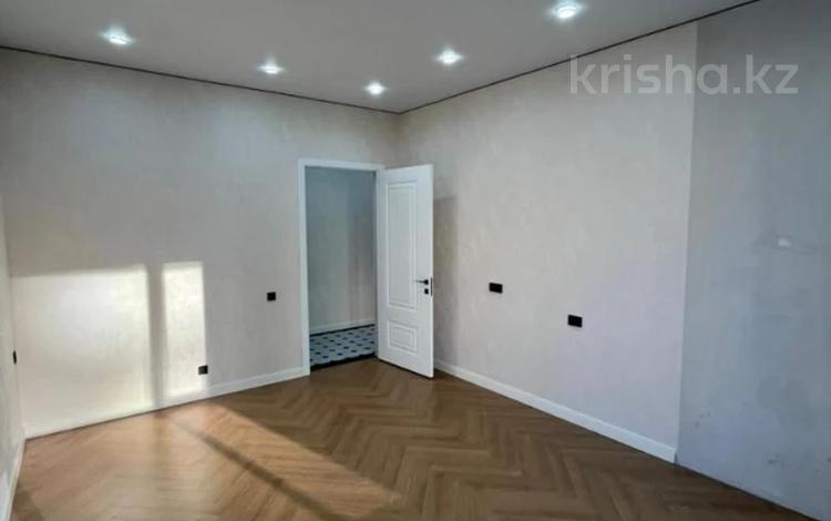 1-комнатная квартира · 40 м² · 7/12 этаж, Райымбека за 42.5 млн ₸ в Алматы, Алмалинский р-н — фото 4