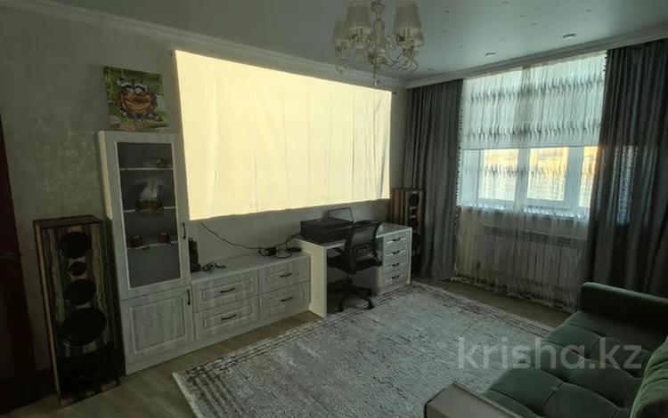 3-бөлмелі пәтер · 65 м² · 11/17 қабат, Чингиз Айтматов 38, бағасы: 37.7 млн ₸ в Астане, Нура р-н — фото 2