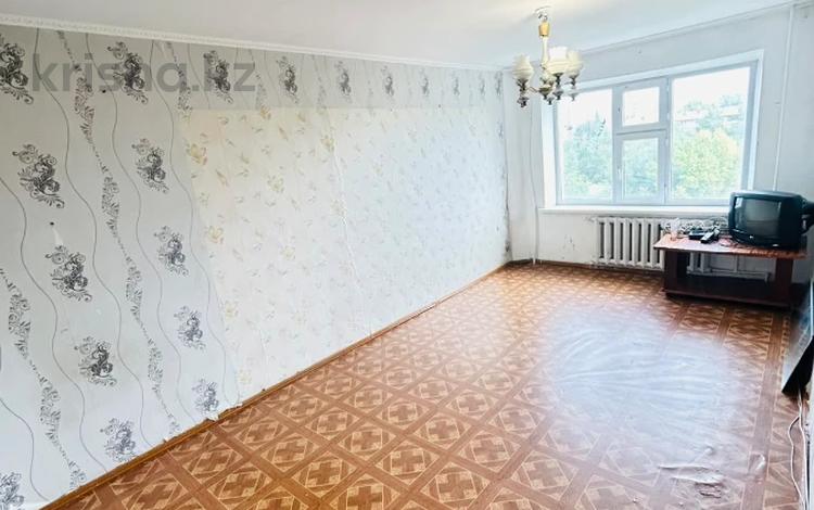 3-комнатная квартира · 65.4 м² · 6/9 этаж, мкр 4 3/1 за 17 млн ₸ в Уральске — фото 24
