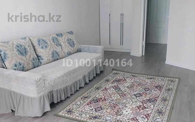 1-комнатная квартира · 45 м² · 3/13 этаж, Есенова 160/3 за 250 000 ₸ в Алматы, Жетысуский р-н — фото 20