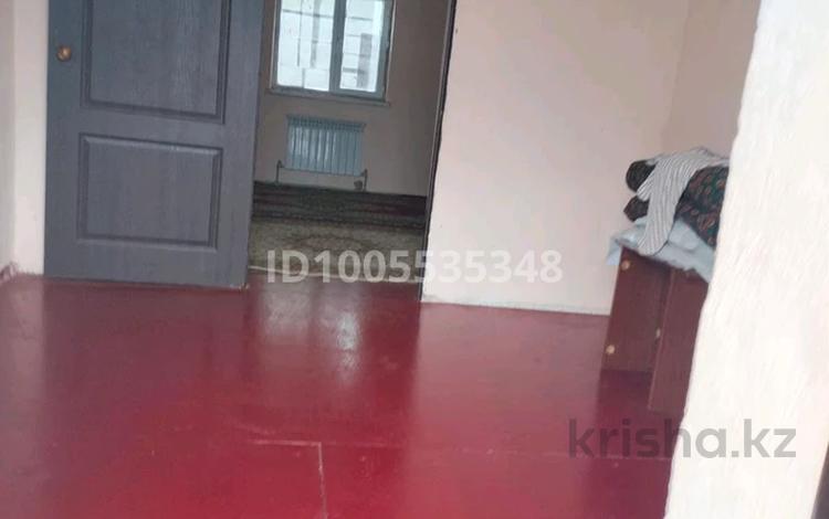 2-бөлмелі пәтер · 16 м² · 1 қабат, мкр Нуртас 14 17 — 1, бағасы: 40 000 ₸ в Шымкенте, Каратауский р-н — фото 2
