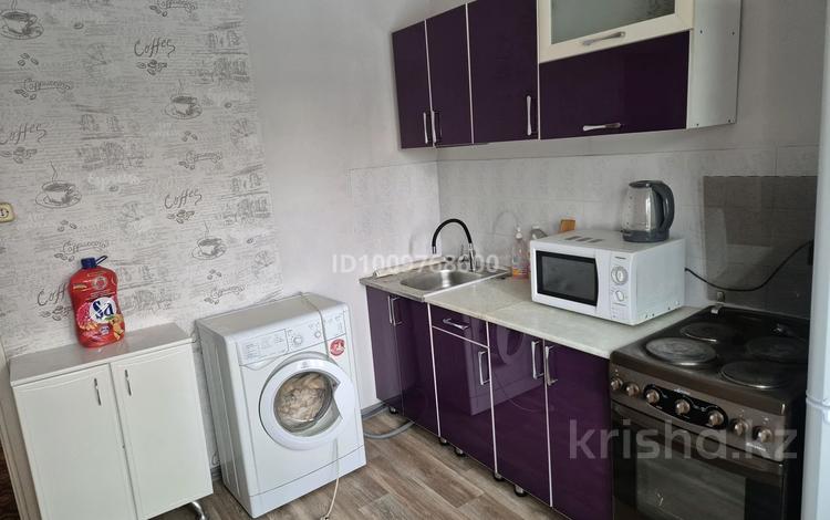 2-бөлмелі пәтер · 58 м² · 2/5 қабат, Льва Толстого 16, бағасы: 150 000 ₸ в Усть-Каменогорске — фото 2