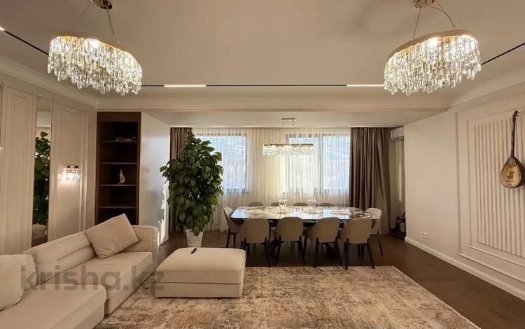 4-бөлмелі пәтер · 200 м² · 10/12 қабат, Аль-Фараби 1а, бағасы: 235 млн 〒 в Алматы, Медеуский р-н — фото 2