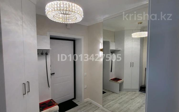 4-бөлмелі пәтер · 85 м² · 3/3 қабат, Окжетпес 12, бағасы: 25 000 ₸ в Бурабае — фото 12