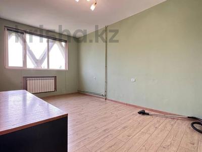 2-бөлмелі пәтер · 64.3 м² · 8/9 қабат, мкр Орбита-3, бағасы: 43 млн ₸ в Алматы