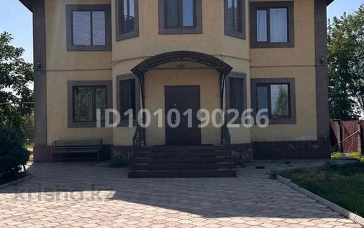 Отдельный дом · 6 комнат · 225 м² · 8 сот., Шашкина 16 за 95 млн ₸ в Талгаре — фото 2
