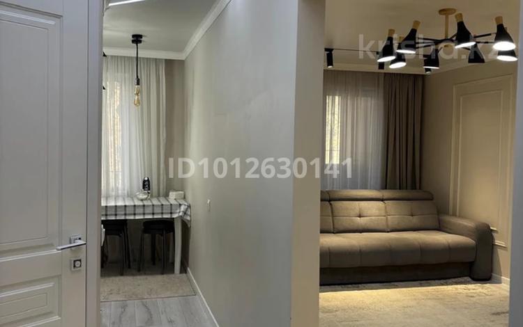 3-бөлмелі пәтер · 63 м² · 2/5 қабат, мкр Аксай-2 4 — Саина Толе би, бағасы: 45 млн ₸ в Алматы, Ауэзовский р-н — фото 2