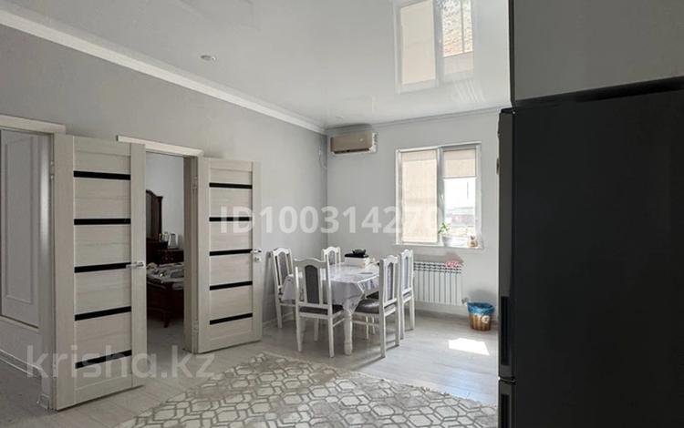 Отдельный дом · 4 комнаты · 120 м² · 8.33 сот., мкр Кайнар, 17 13 за 17.3 млн 〒 в Атырау — фото 2