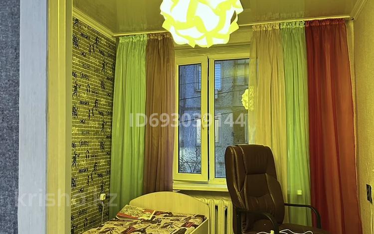 3-комнатная квартира, 65 м², 2/5 этаж помесячно, Ердена 197 за 170 000 〒 в Сатпаев — фото 2