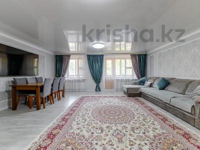 Отдельный дом · 3 комнаты · 267 м² · 10 сот., Чубары за 235 млн 〒 в Астане, Есильский р-н