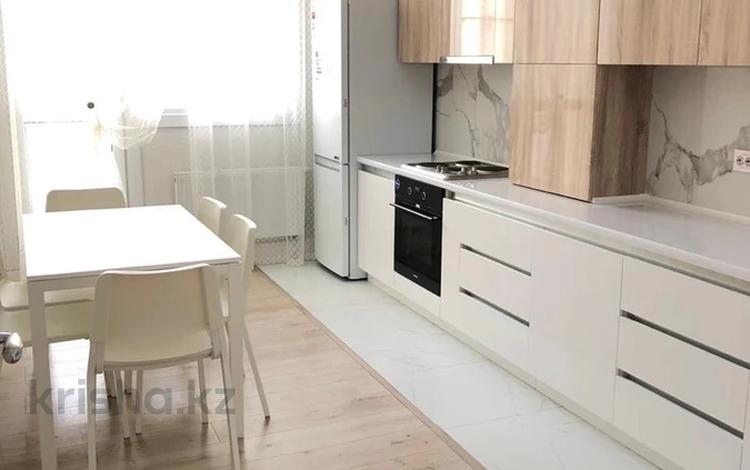 2-комнатная квартира, 76 м², 5/9 этаж помесячно, Малика Габдуллина 12/1