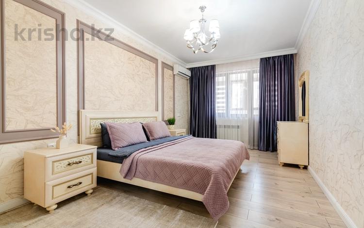 3-бөлмелі пәтер · 115 м² · 11/15 қабат, Наурызбай батыра 50 — Жибек Жолы, бағасы: 50 000 ₸ в Алматы, Алмалинский р-н — фото 2
