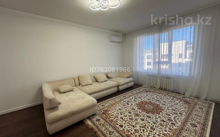 3-бөлмелі пәтер · 106.5 м² · 17/18 қабат, Жарокова 218 — Утепова, бағасы: 153 млн ₸ в Алматы, Бостандыкский р-н — фото 2