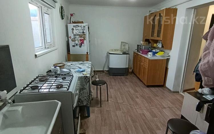 Жеке үй · 2 бөлме · 50 м² · 4.4 жүзд., Буденного 35, бағасы: 10 млн ₸ в Аксае — фото 2