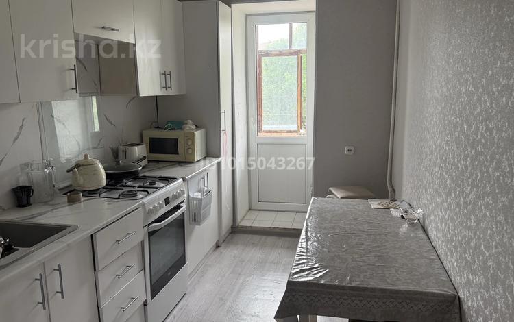 2-бөлмелі пәтер · 46 м² · 3/5 қабат, Северо-Восток ш/а. 17, бағасы: 140 000 ₸ в Уральске, мкр Северо-Восток — фото 2