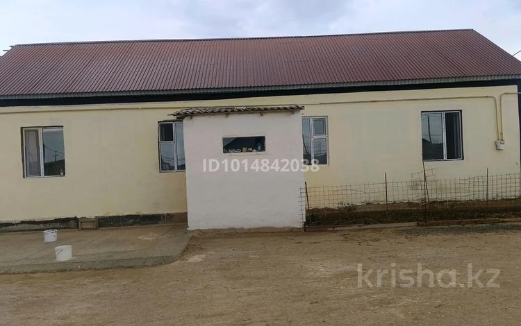 Отдельный дом · 4 комнаты · 100 м² · 15 сот., 15 955 — Теңіз жагасында за 8 млн ₸ в Саина Шапагатовой — фото 2