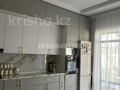 Отдельный дом · 8 комнат · 370 м² · 5 сот., 26 квартал 887/275 — Сду/ Абылайхана за 75 млн 〒 в Каскелене