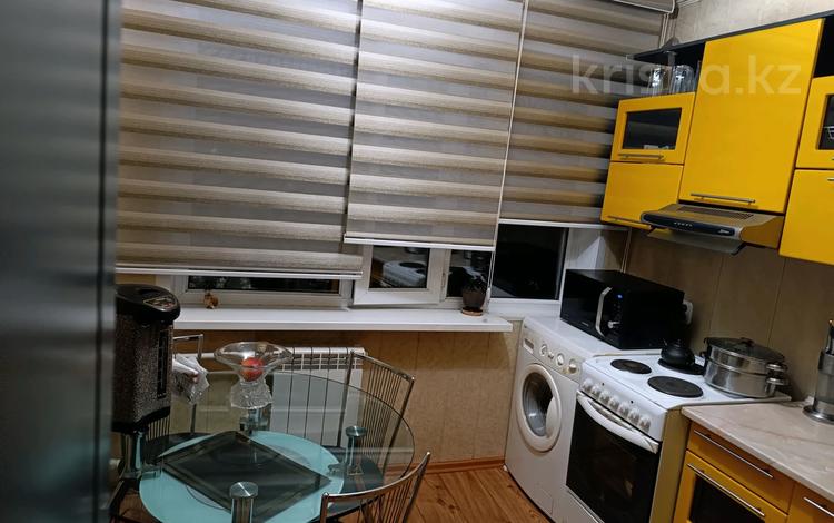 2-комнатная квартира · 53 м² · 5/9 этаж, мкр Юго-Восток, Мкр Юго-Восток, Строителей 19 — Дом находится напротив сквера Строителей, в 5 минутах от с.Корзина за 180 000 ₸ в Караганде, Казыбек би р-н — фото 2