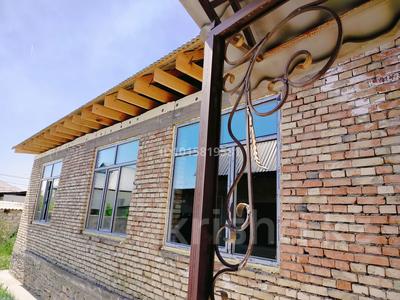 Жеке үй · 6 бөлме · 150 м² · 8 жүзд., Жумадилова — Массив Торткуль, конец Сулейменова, бағасы: 35 млн ₸ в Таразе