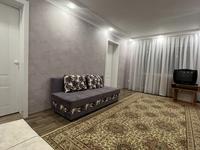 3-комнатная квартира, 55 м², 3/5 этаж посуточно, мкр Новый Город, Бухар Жырау 60 за 15 000 〒 в Караганде, Казыбек би р-н