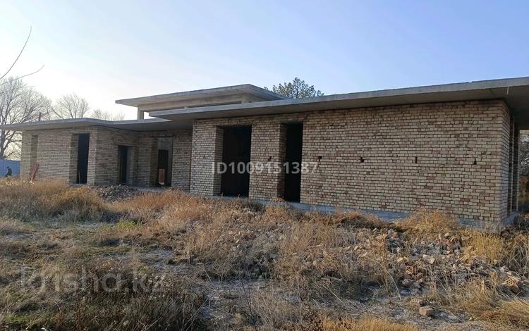 Отдельный дом · 5 комнат · 270 м² · 30 сот., мкр Жалпак-Тобе, Кошмамбетова 37 за 50 млн 〒 в Таразе — фото 2