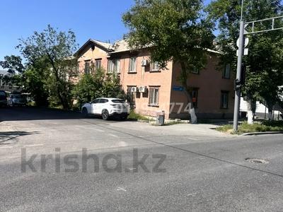 3-бөлмелі пәтер · 59.6 м² · 1/2 қабат, ул. Акназар хана 60, бағасы: 17 млн ₸ в Шымкенте, Енбекшинский р-н