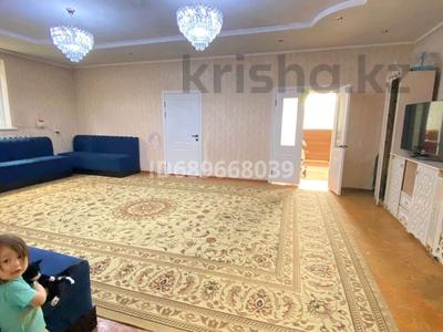 Жеке үй · 5 бөлме · 190 м² · 8 жүзд., Самал-2 ш/а, Нурлыбекова Балтабай 103 — 77 школа, бағасы: 55 млн ₸ в Шымкенте, Абайский р-н