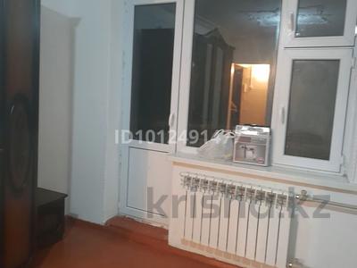 1-бөлмелі пәтер · 29.7 м² · 3/5 қабат, мкр Самал 14 — Сейфуллина, бағасы: 9.5 млн ₸ в Таразе
