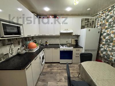 Пәтерлер в Костанайской обл.: 3-бөлмелі пәтер · 79 м² · 4/5 қабат, р-н ЖД больница, ул. Победы, 106, бағасы: 24.5 млн 〒 3-бөлмелі пәтер · 79 м² · 4/5 қабат, р-н ЖД больница, ул. Победы, 106, бағасы: 24.5 млн 〒 в Костанае