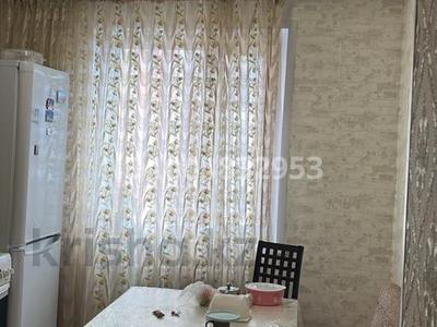 2-бөлмелі пәтер · 65 м² · 9/10 қабат, Майкудук, Мкр Голубые пруды 6, бағасы: 180 000 ₸ в Караганде, Алихана Бокейханова р-н