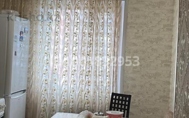 2-бөлмелі пәтер · 65 м² · 9/10 қабат, Майкудук, Мкр Голубые пруды 6, бағасы: 170 000 ₸ в Караганде, Алихана Бокейханова р-н — фото 2