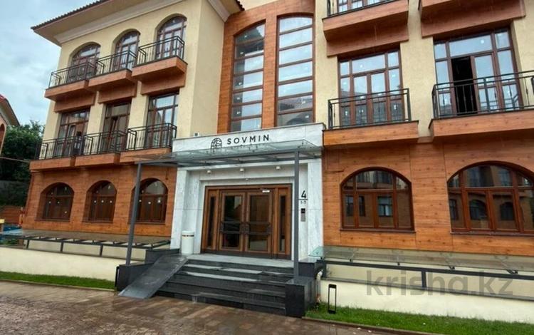 6-бөлмелі пәтер · 215 м² · 2/4 қабат, Горный Гигант ш/а., Тайманова, бағасы: 236 млн ₸ в Алматы, Медеуский р-н — фото 25