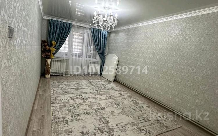 3-бөлмелі пәтер · 62 м² · 3/5 қабат, Сұраншы Батыр 42, бағасы: 18.5 млн ₸ в Аксукенте — фото 2