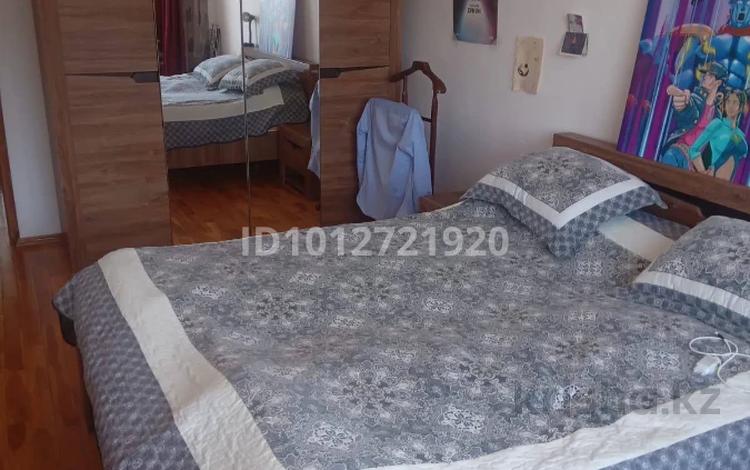 4-комнатная квартира · 105 м² · 5/9 этаж, мкр Жетысу-1 40 за 400 000 ₸ в Алматы, Ауэзовский р-н — фото 2