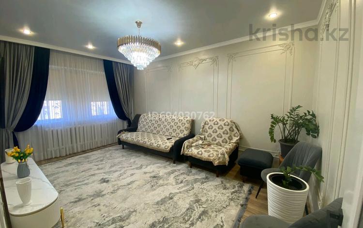 3-бөлмелі пәтер · 74.4 м² · 9/9 қабат, мкр Аксай-2 — Төлеби момышулы, бағасы: 350 000 ₸ в Алматы, Ауэзовский р-н — фото 2