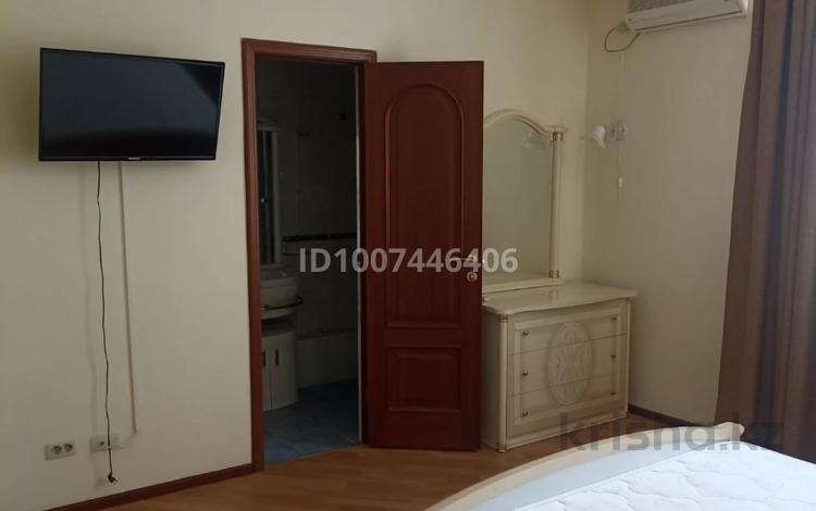 4-комнатная квартира · 150 м² · 2/6 этаж, Сарайшик 79/2 за 400 000 〒 в Уральске, мкр Школьник — фото 2