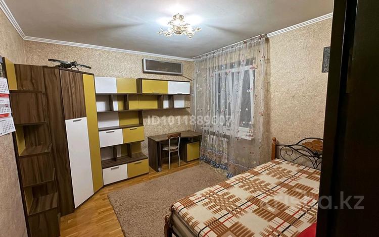 3-бөлмелі пәтер · 65 м² · 11/14 қабат, Самал 1 33, бағасы: 450 000 ₸ в Алматы, Медеуский р-н — фото 2