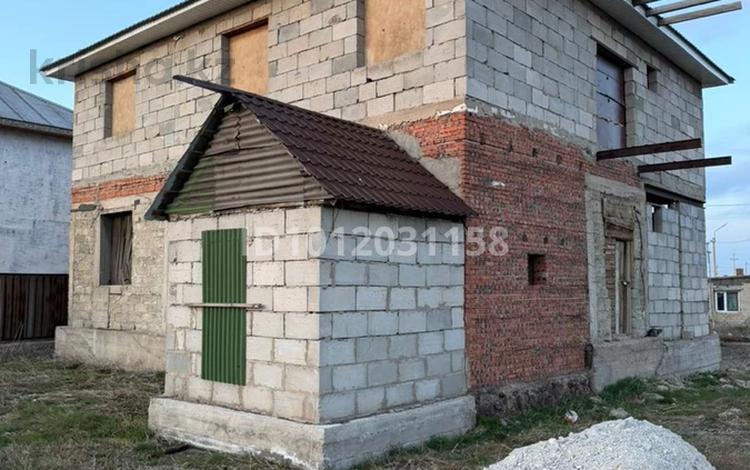 Жеке үй · 4 бөлме · 300 м² · 12 жүзд., Коянды, бағасы: 14 млн ₸ в Астане — фото 2